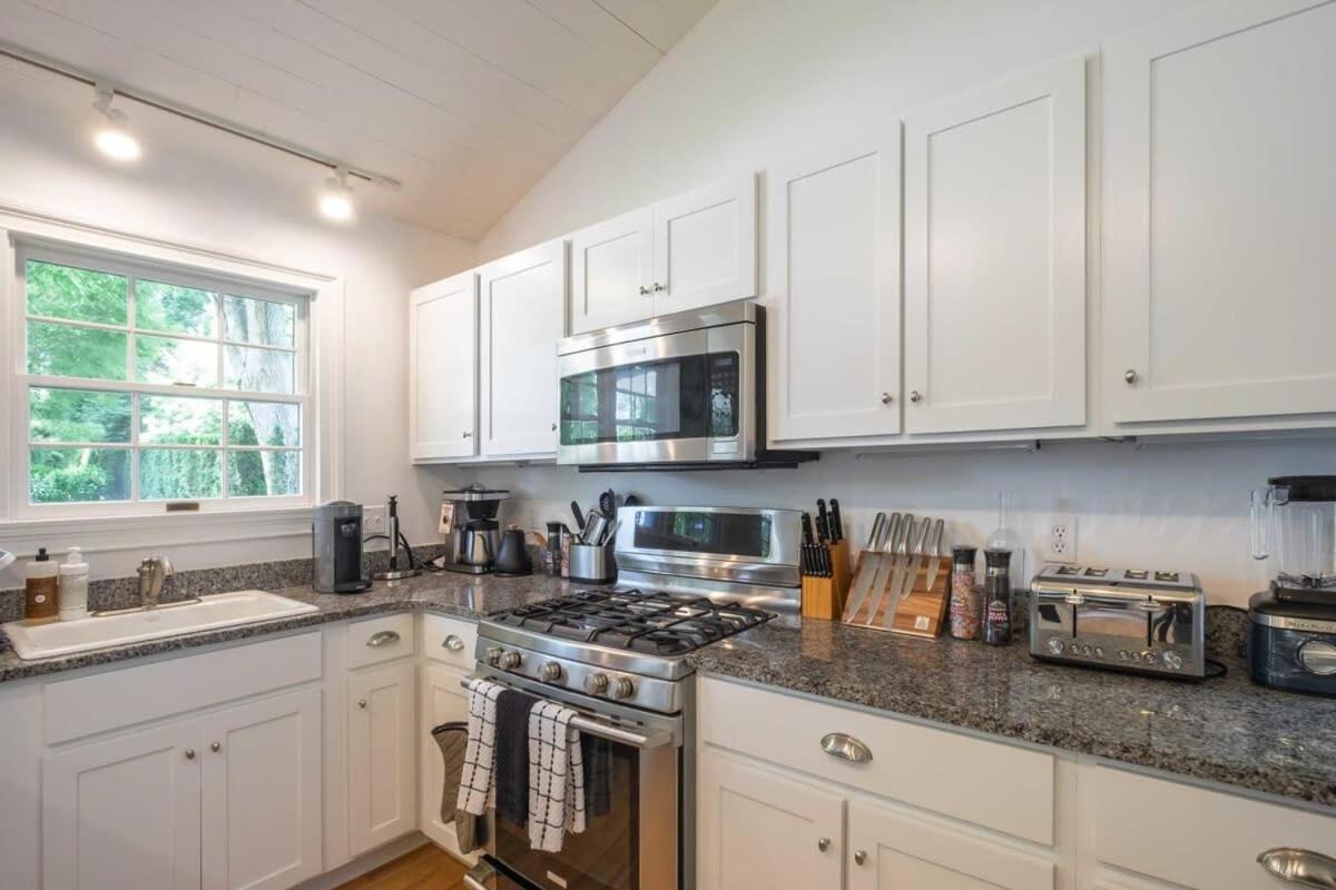 Heated Pool, Driftwood Cottage By Rovetravel East Hampton Eksteriør billede
